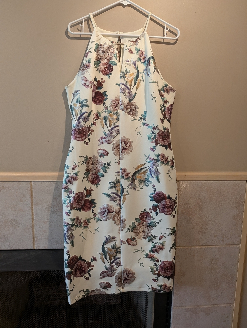 Enfocus Studio, Off-white Shimmery Floral Halter Dress, Size 14